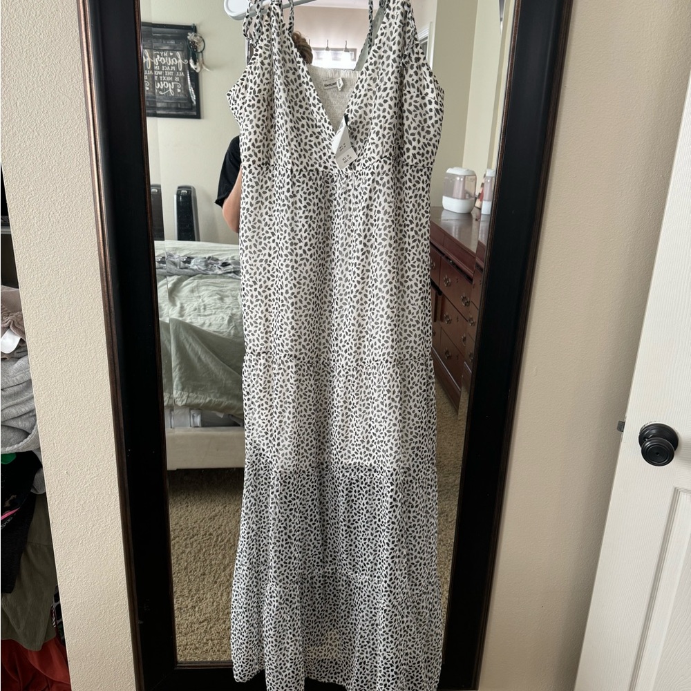 Abercrombie & Fitch Black and White Patterned Maxi Dress
